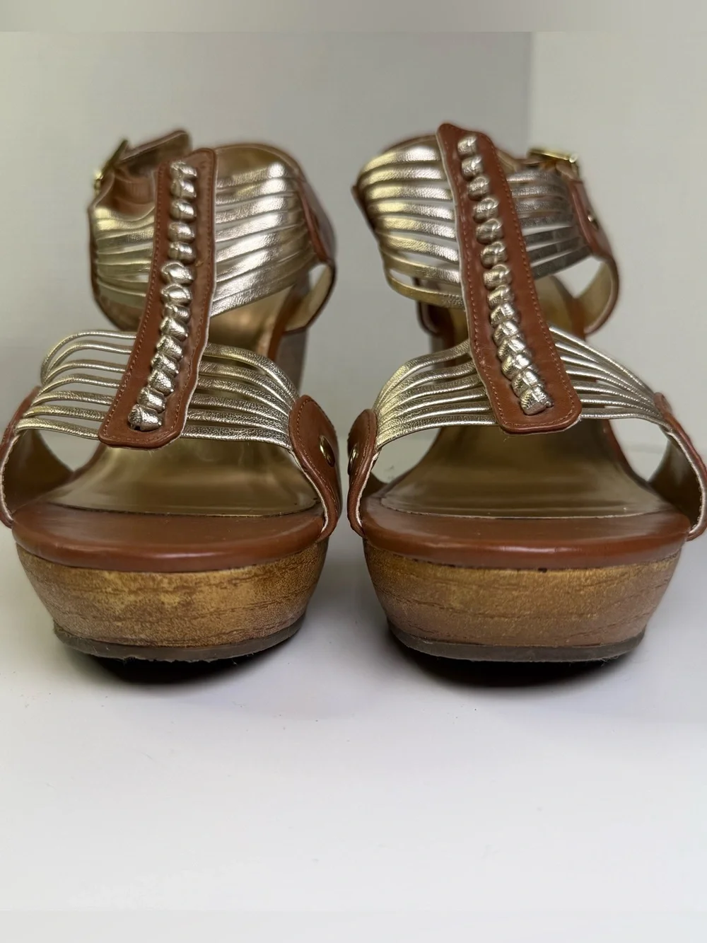 SM New York Y2K Brown & Gold Gladiator Wooden Wedge Sandals Women's Size 10